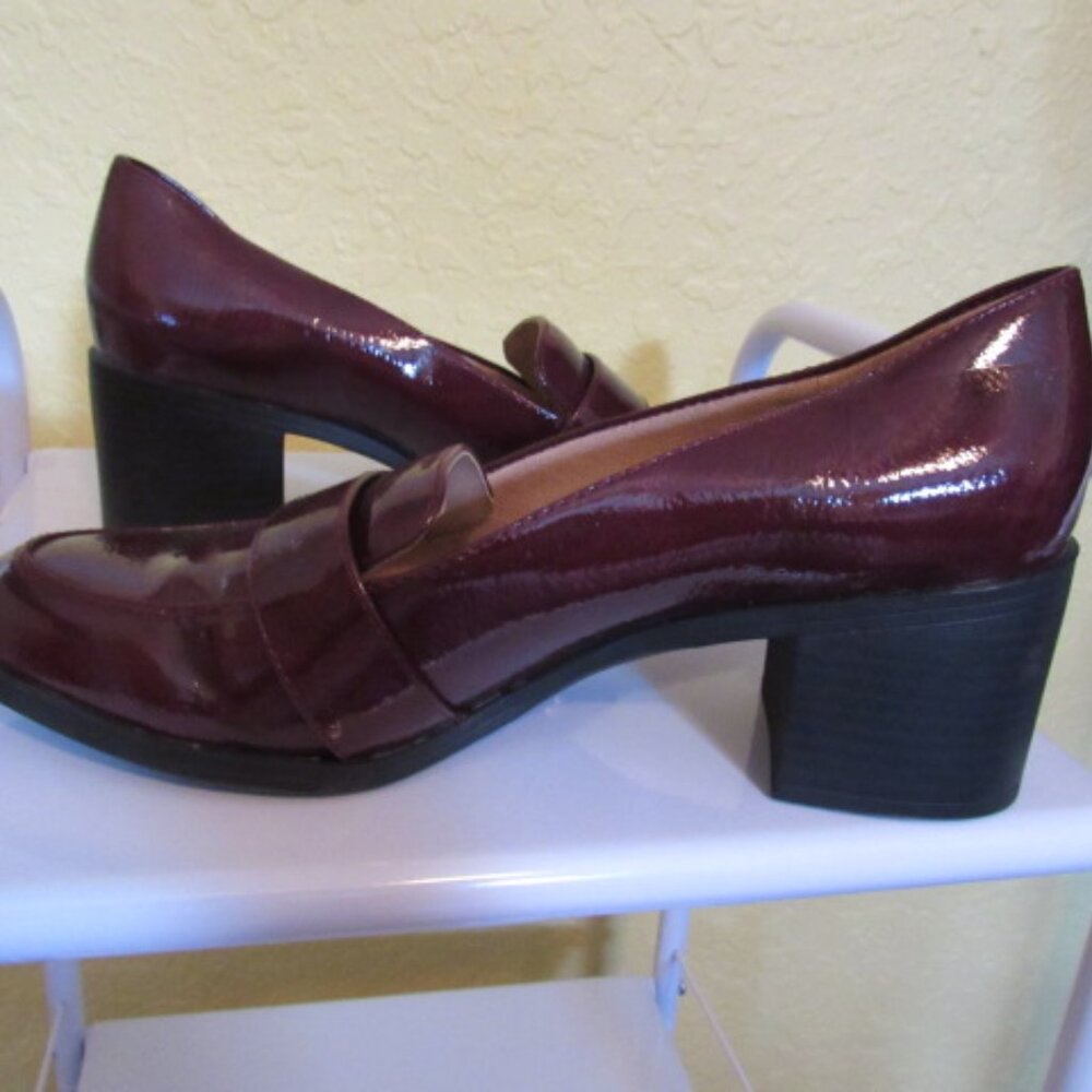 LifeStride Velocity 2.0 Burgundy Patent Heeled Loafers 8.5M Block Heel